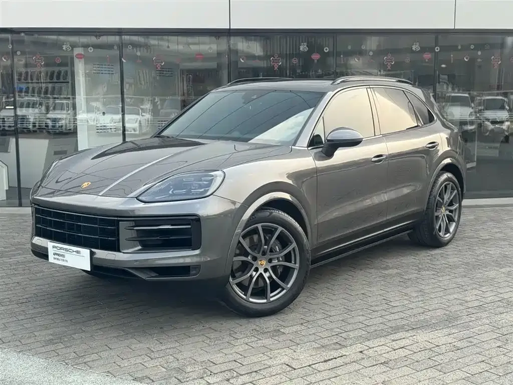 Porsche Cayenne — фото 1