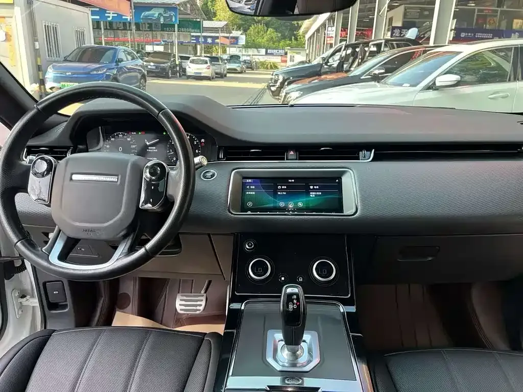 Land Rover Evoque — фото 6