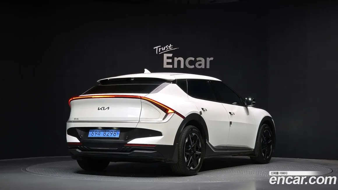 Kia EV6 — фото 2