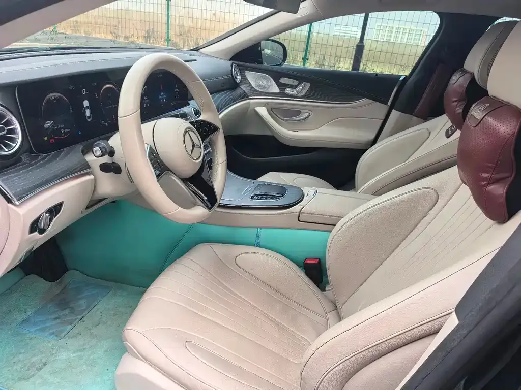 Mercedes-Benz CLS — фото 2