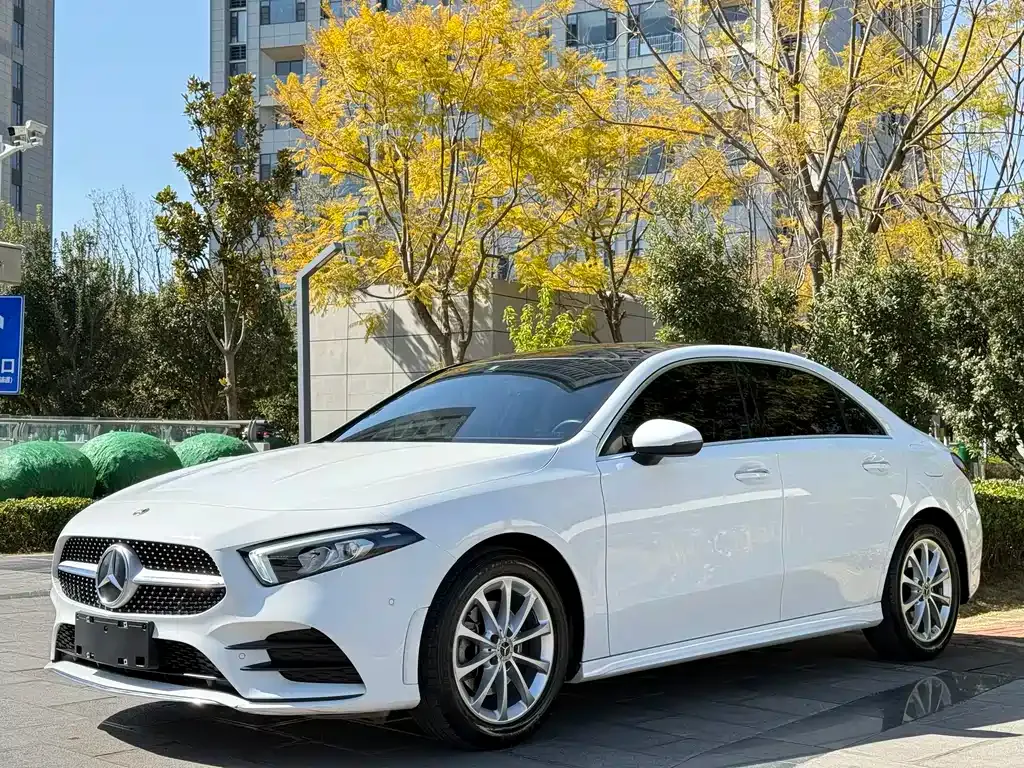 Mercedes-Benz A-Class — фото 1