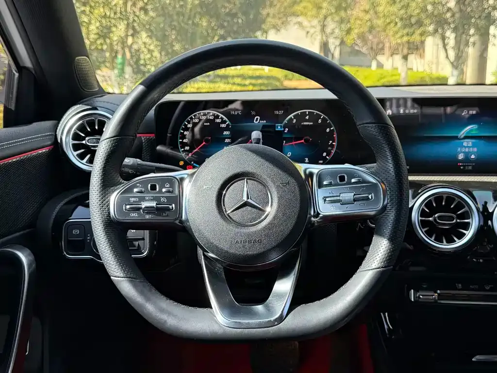Mercedes-Benz A-Class — фото 7