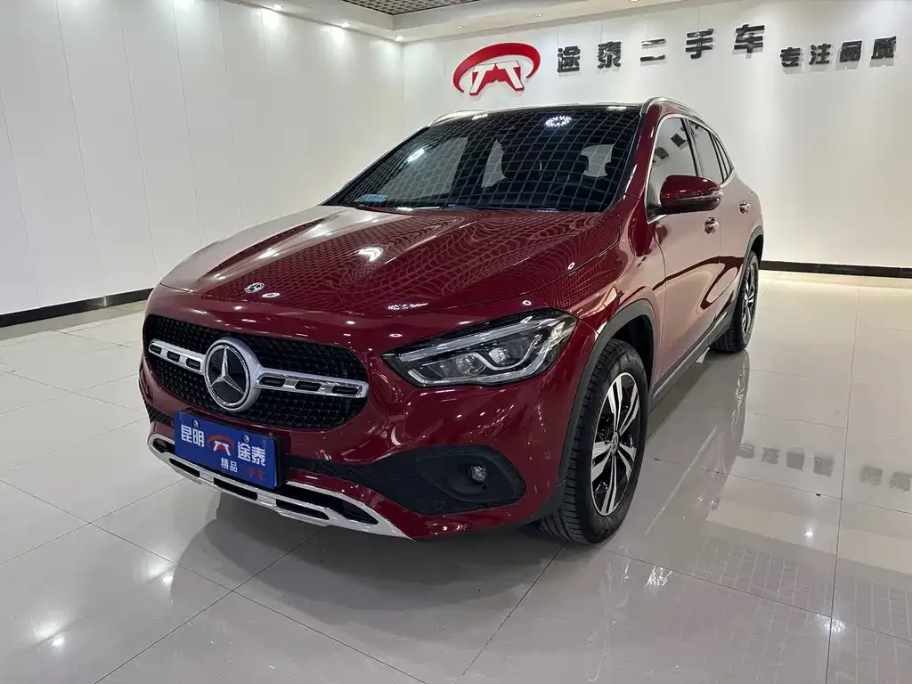 Mercedes-Benz GLA — фото 1
