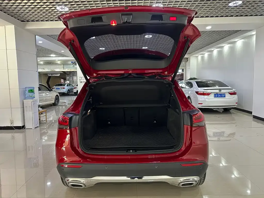 Mercedes-Benz GLA — фото 6
