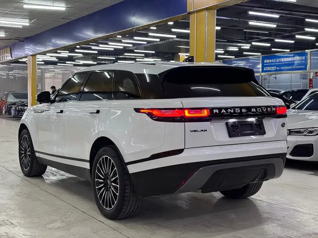 Land Rover Velar — фото 9