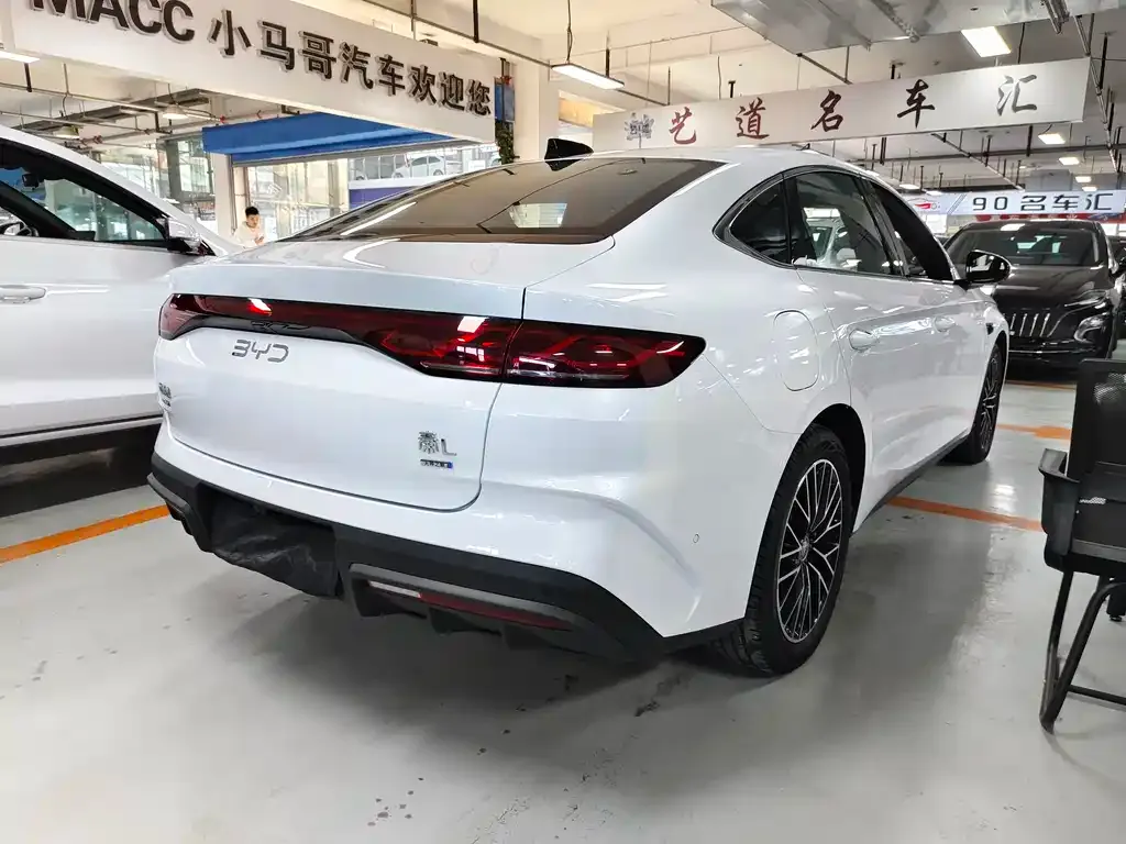 BYD Qin L — фото 7