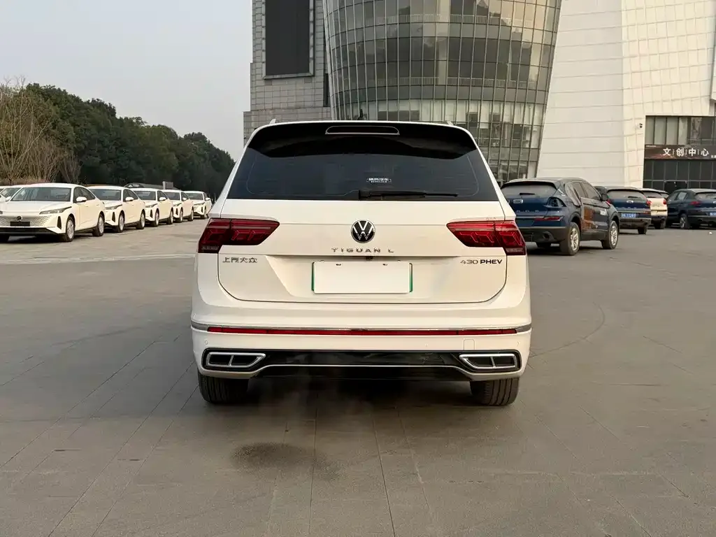 Volkswagen Tiguan L New Energy — фото 4