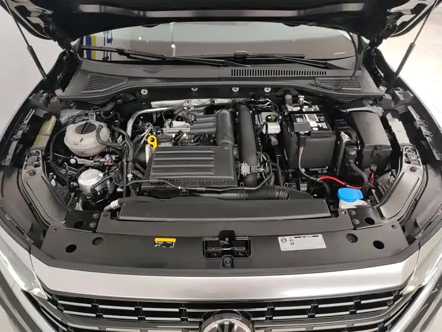 Volkswagen Passat — фото 7
