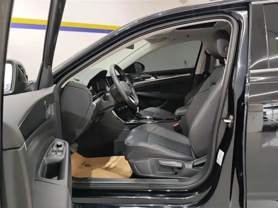 Volkswagen Passat — фото 4