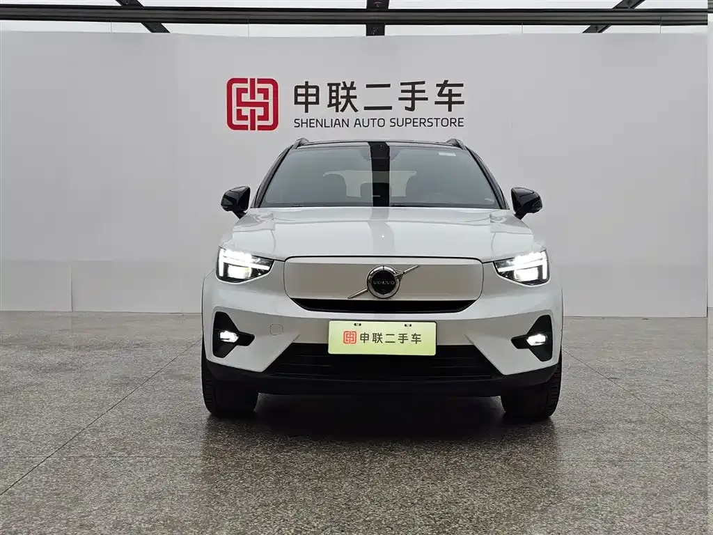 Volvo XC40 NEV — фото 8
