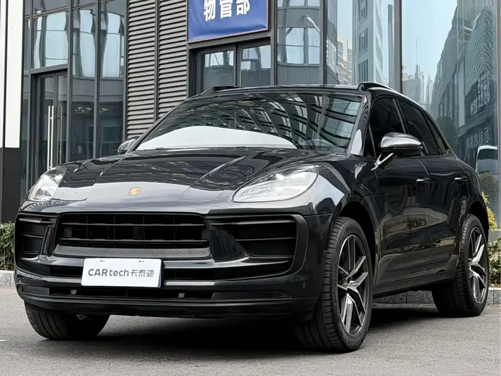 Porsche Macan — фото 1
