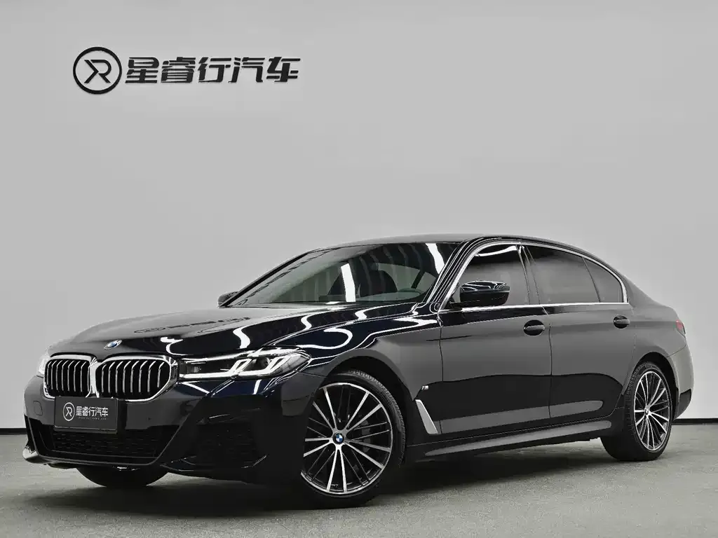 BMW 5 Series — фото 1