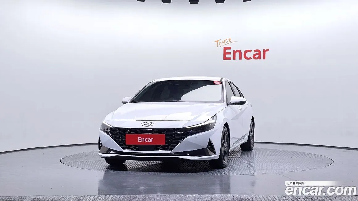 Hyundai AVANTE — фото 4