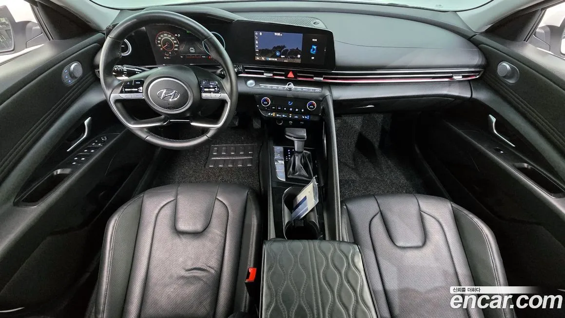 Hyundai AVANTE — фото 3