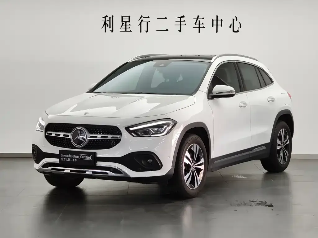 Mercedes-Benz GLA — фото 1