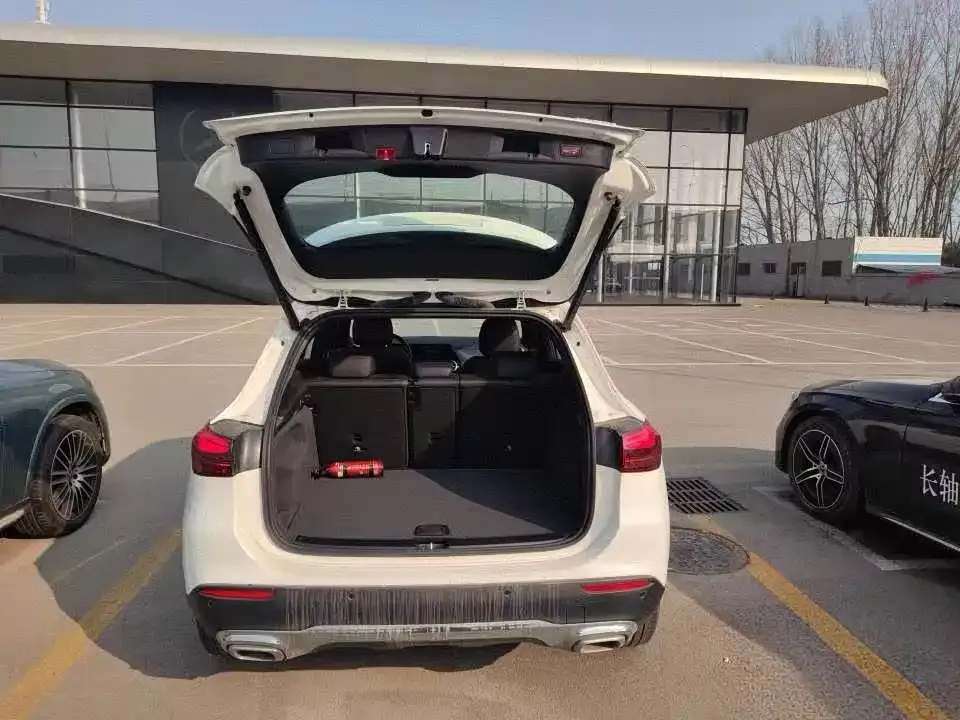 Mercedes-Benz GLA — фото 10