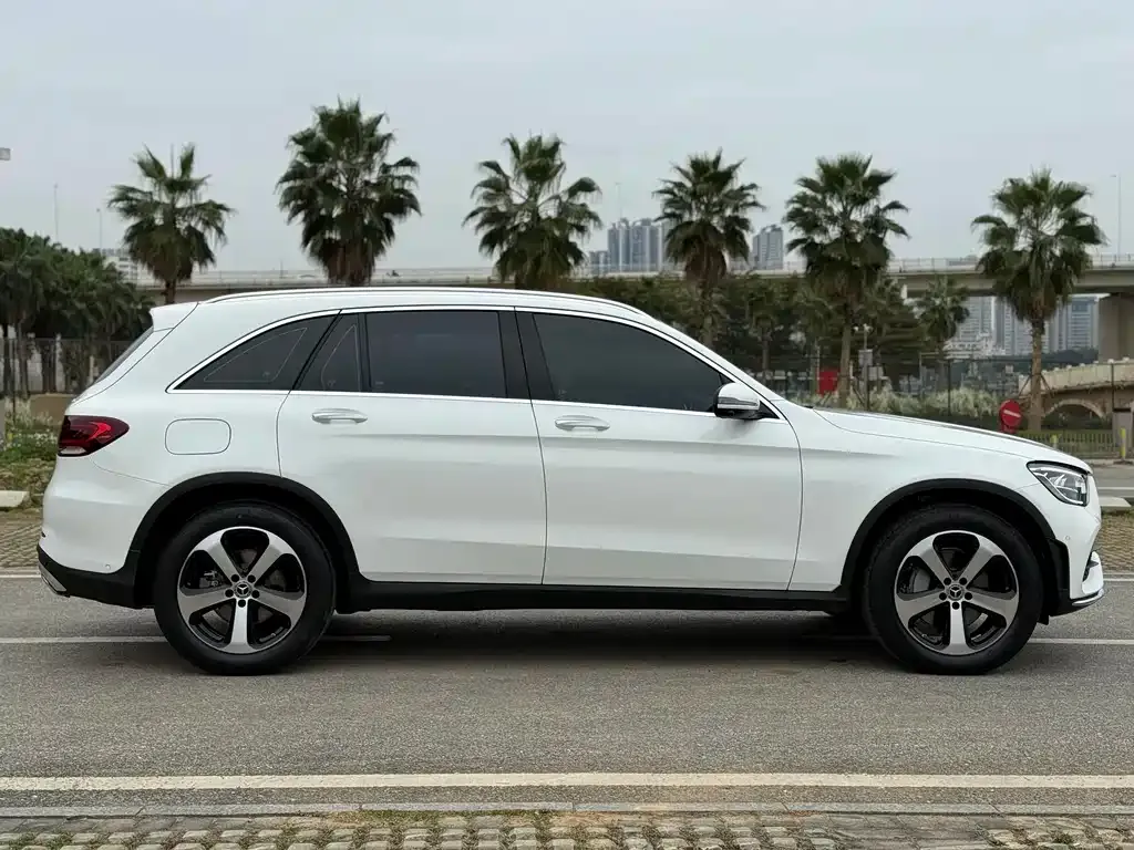 Mercedes-Benz GLC — фото 10