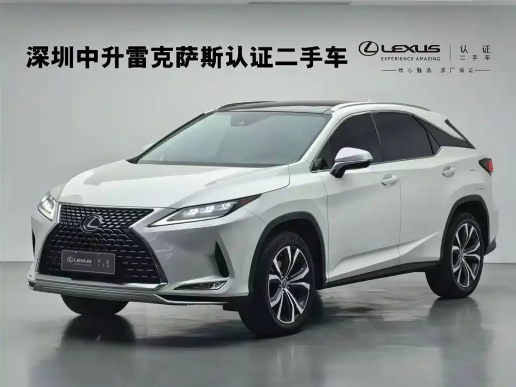 Lexus RX — фото 1