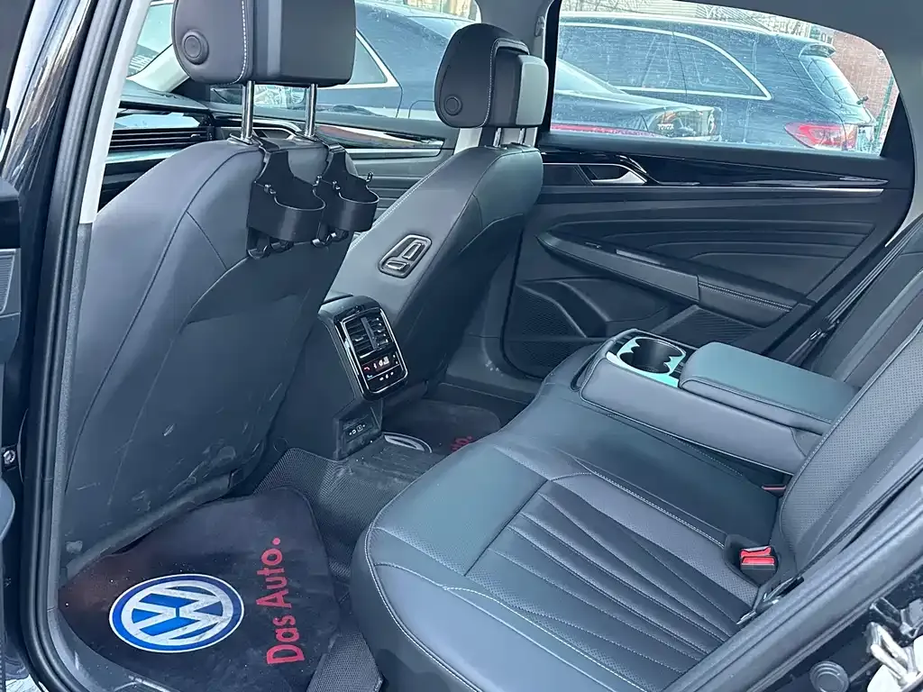 Volkswagen Passat — фото 4
