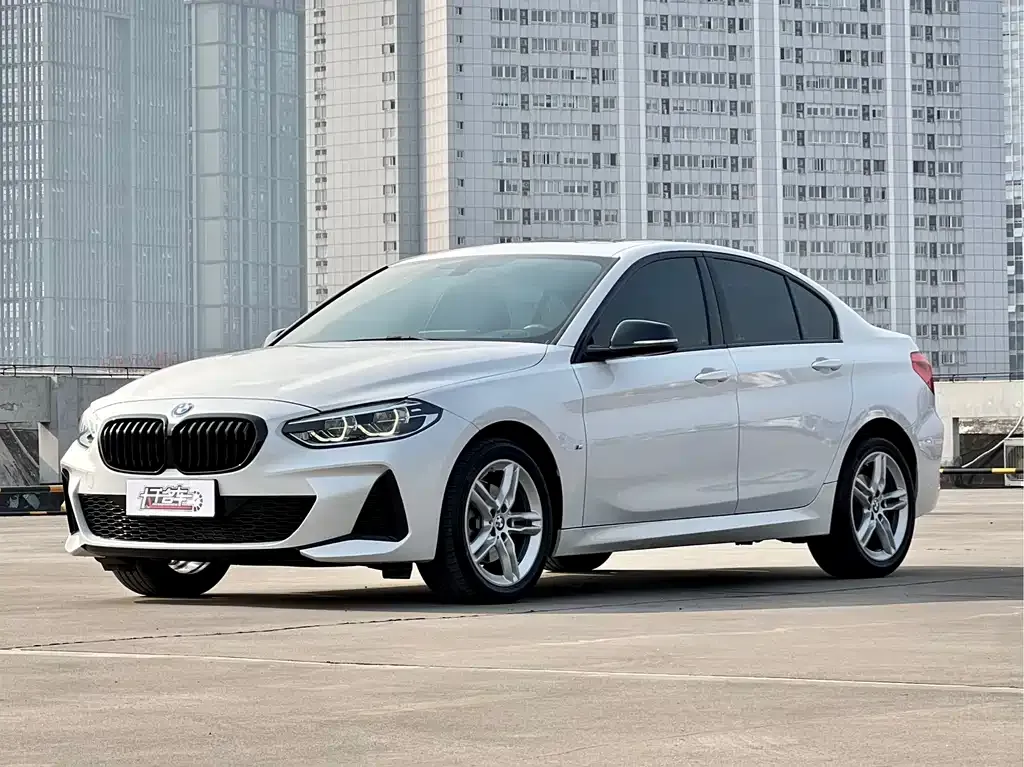 BMW 1 Series — фото 1