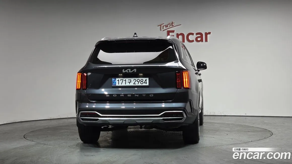 Kia Sorento — фото 4