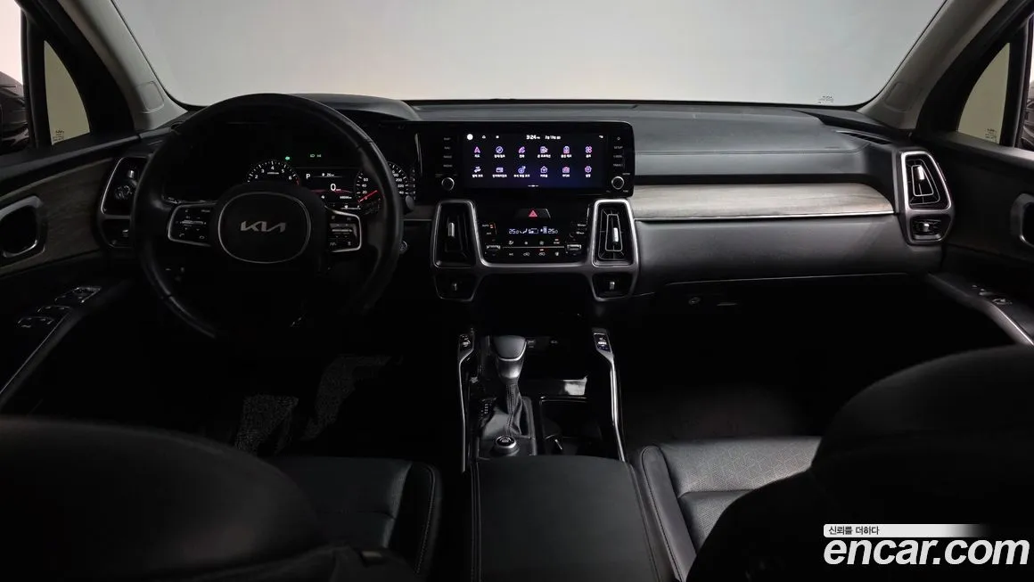Kia Sorento — фото 8