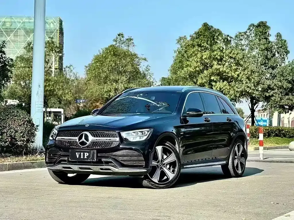 Mercedes-Benz GLC — фото 1
