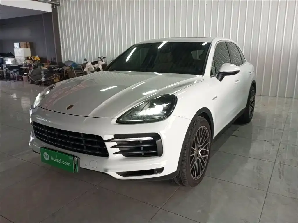 Porsche Cayenne Hybrid — фото 1