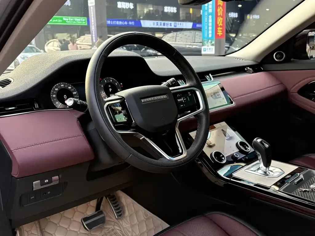 Land Rover Evoque — фото 10
