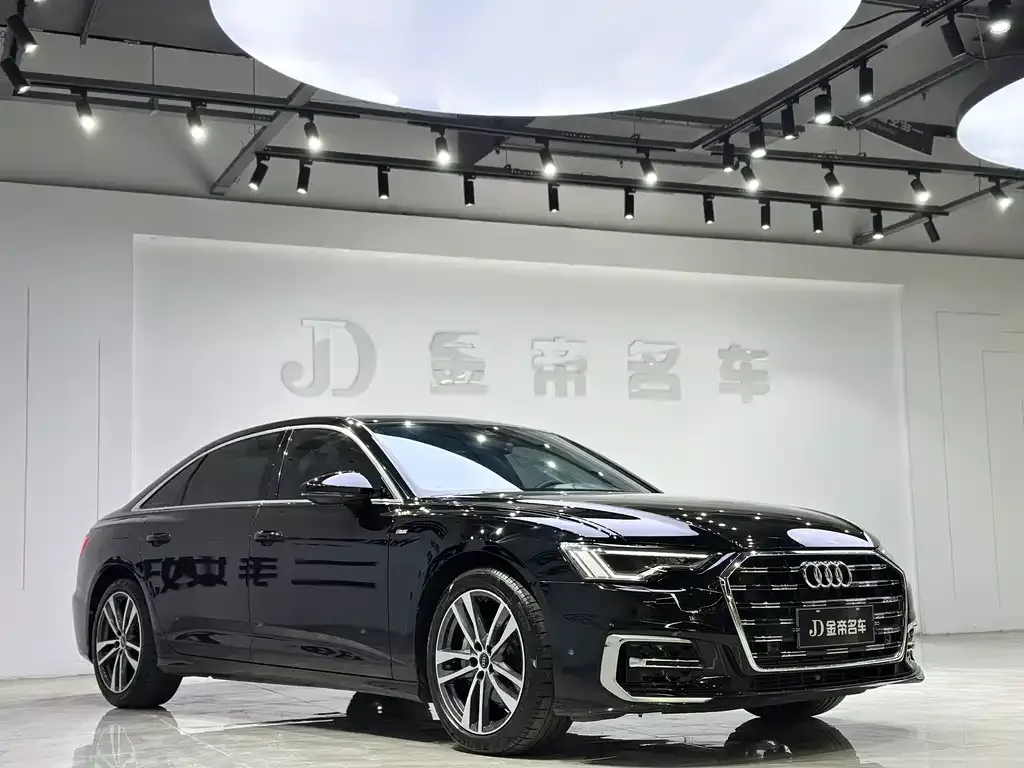 Audi A6L — фото 7