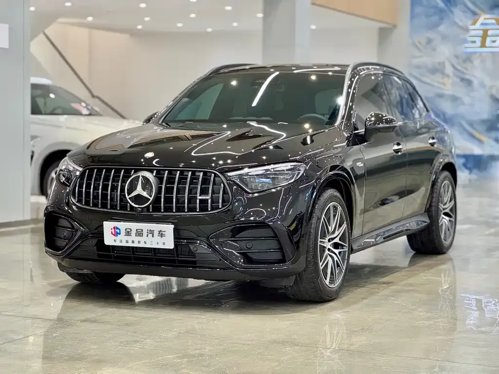 Mercedes-Benz GLC AMG — фото 1