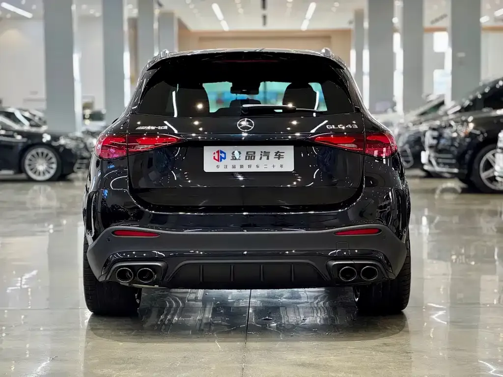 Mercedes-Benz GLC AMG — фото 2