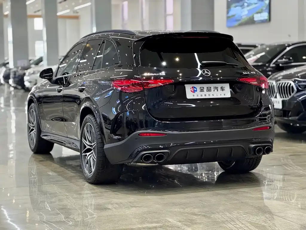 Mercedes-Benz GLC AMG — фото 7