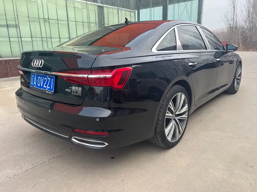 Audi A6L — фото 5