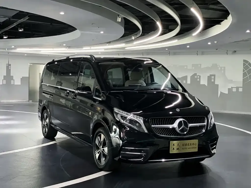 Mercedes-Benz V-Class — фото 8