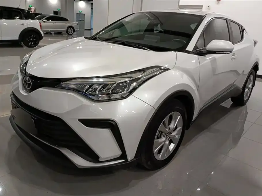 Toyota IZOA — фото 1