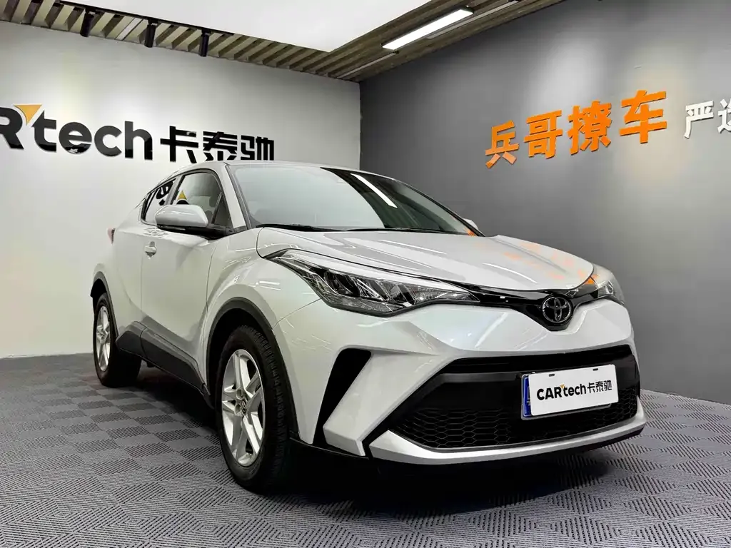Toyota C-HR — фото 4