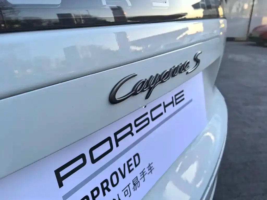 Porsche Cayenne — фото 6