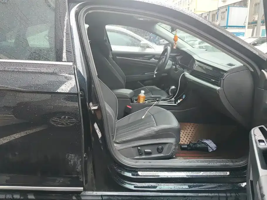 Volkswagen Passat — фото 7