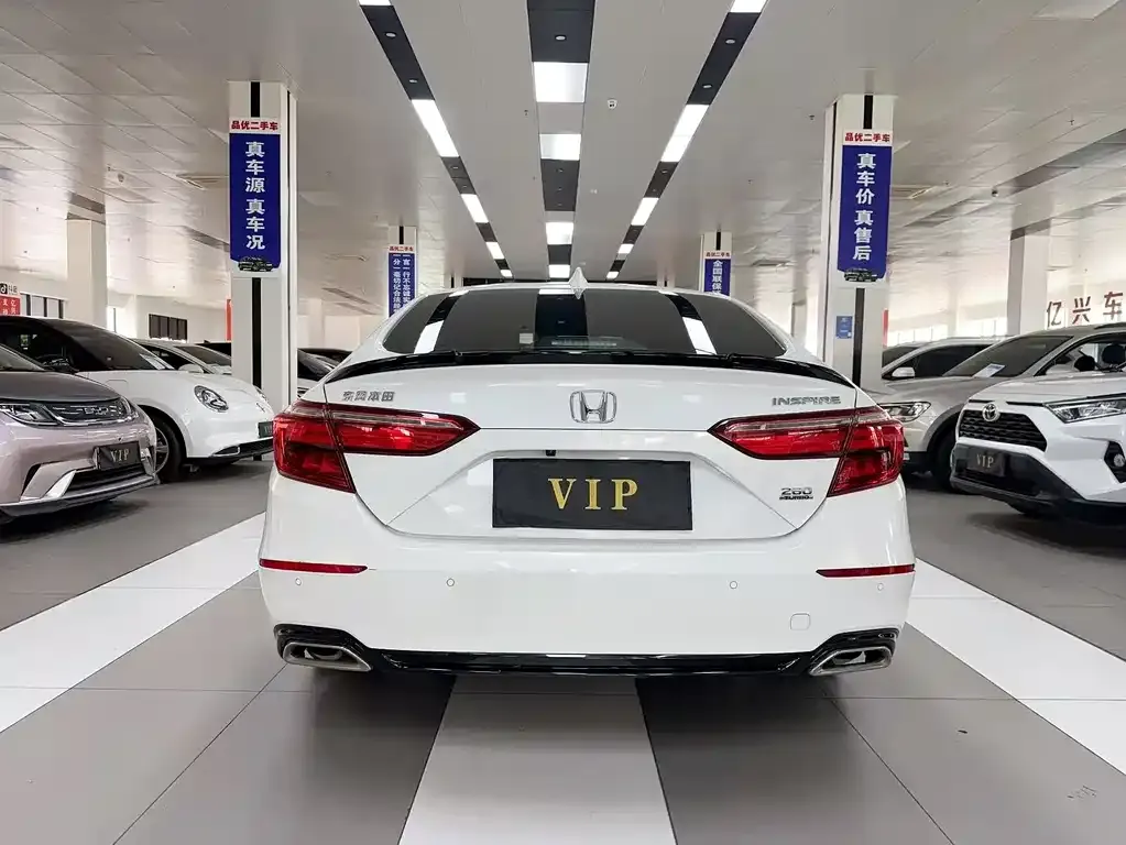 Honda Inspire — фото 10