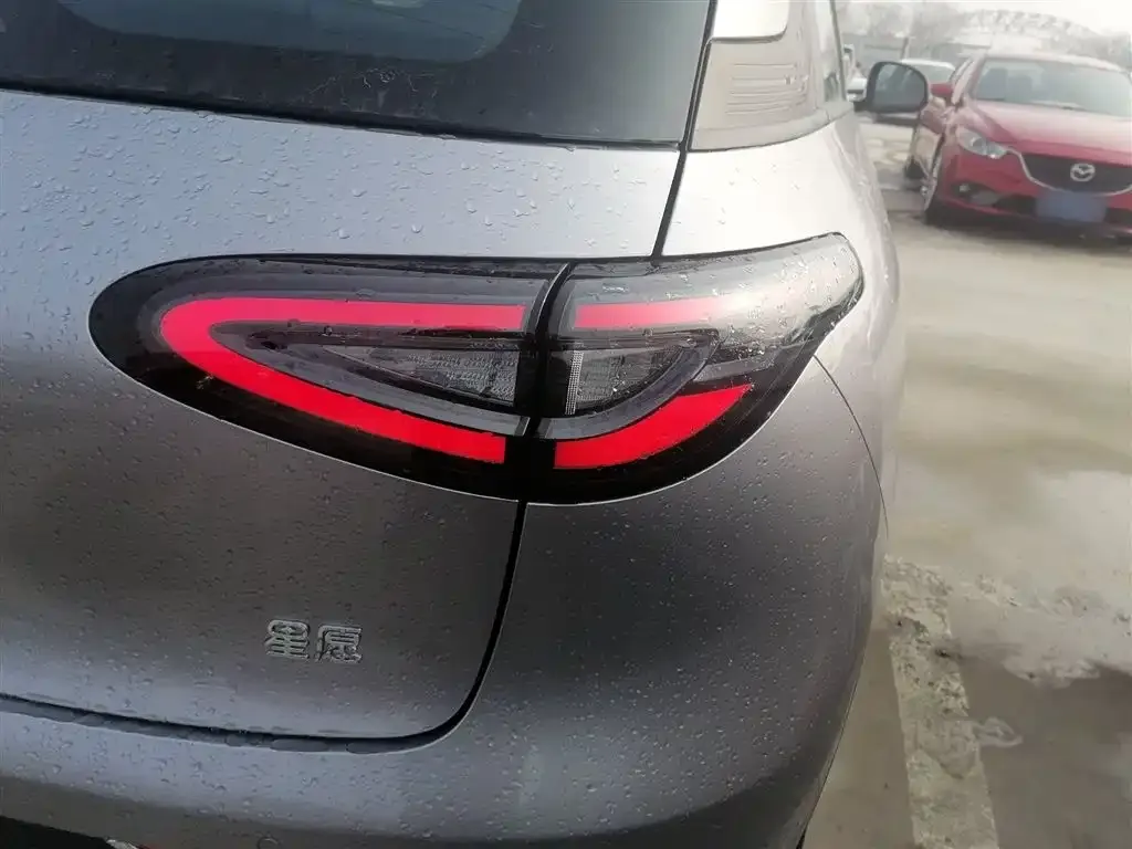 Geely Starburst — фото 10