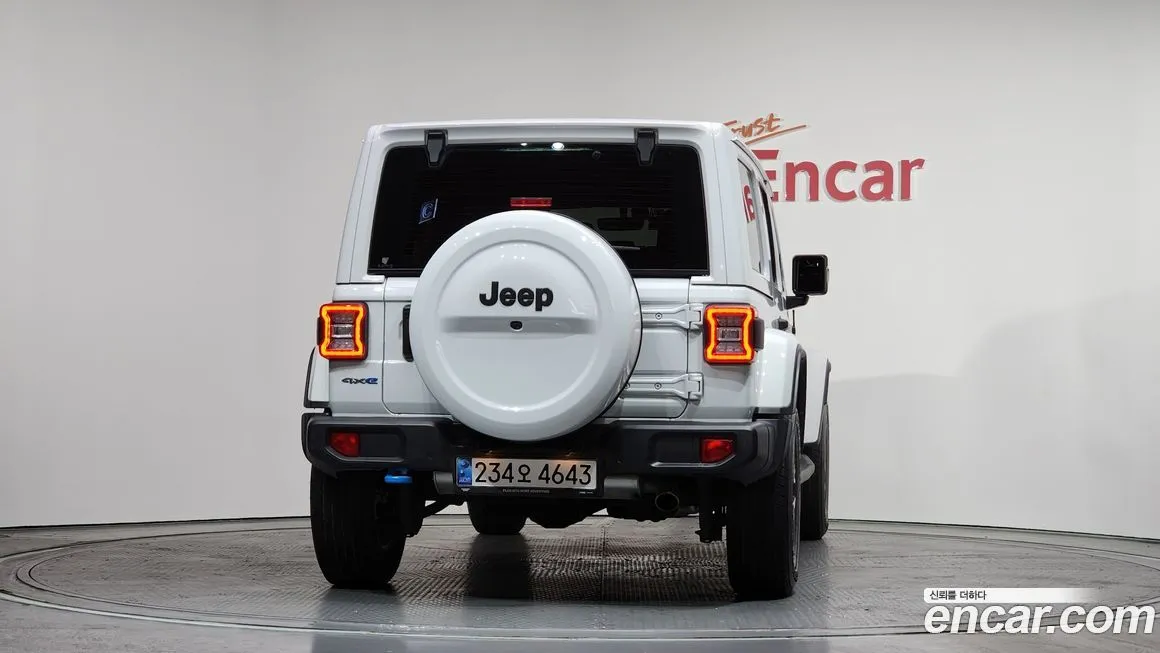 Jeep Wrangler — фото 4