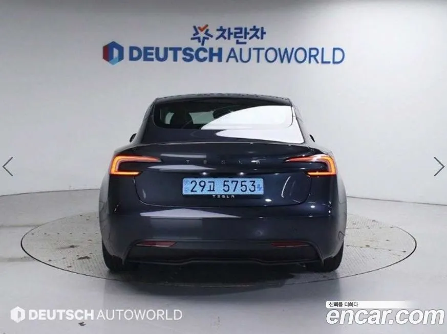 Tesla Model 3 — фото 4