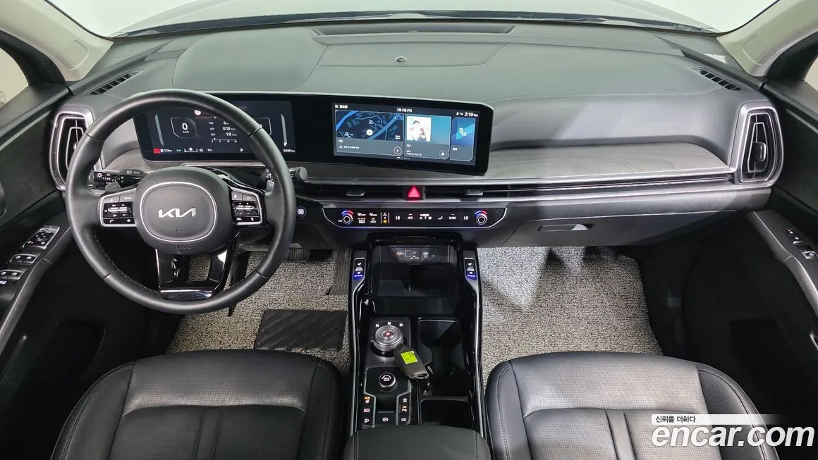 Kia Sorento — фото 7