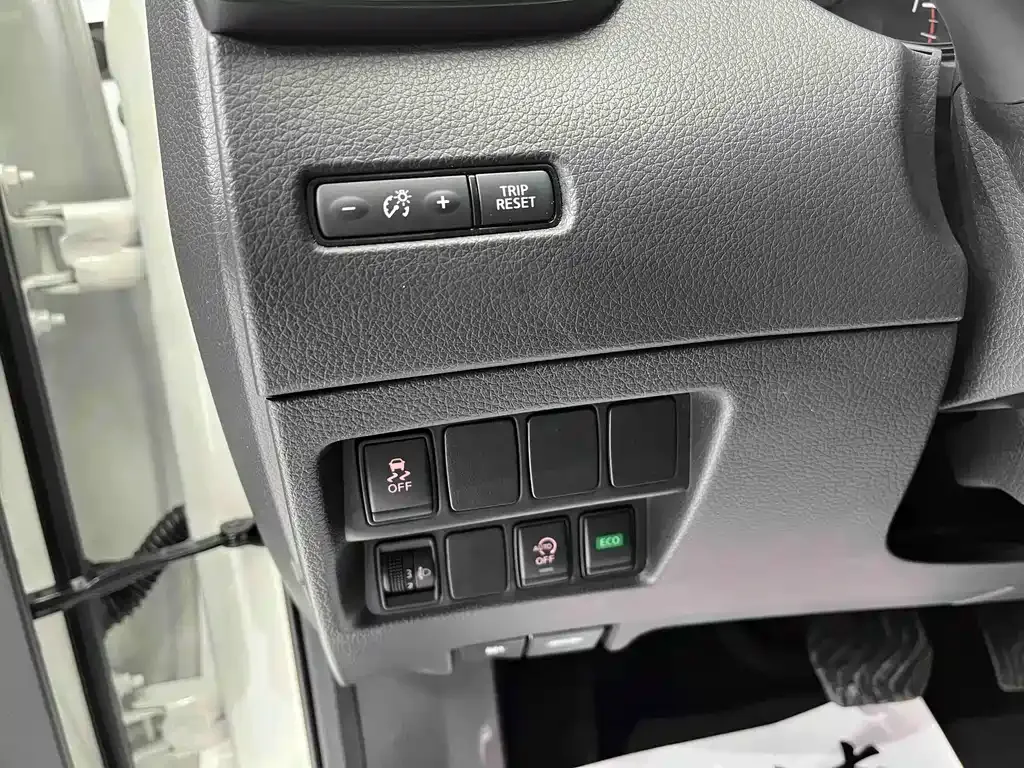 Nissan X-Trail — фото 10