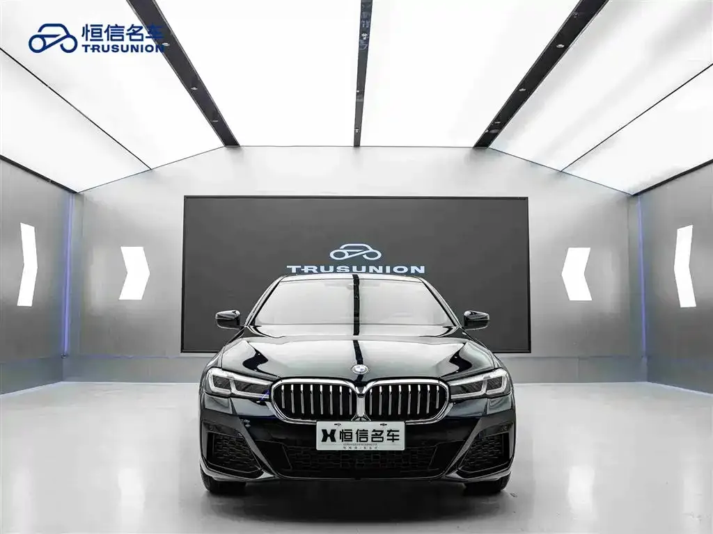 BMW 5 Series — фото 6