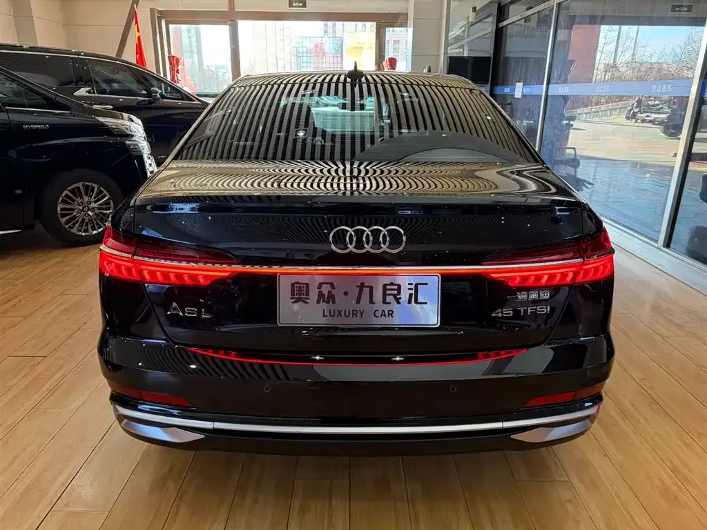 Audi A6L — фото 5