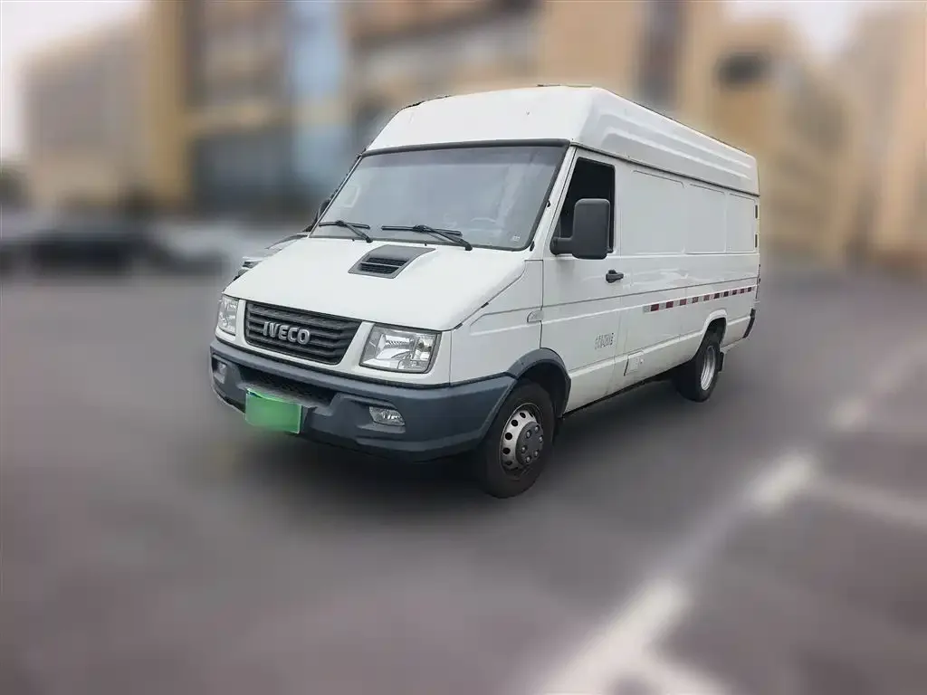 IVECO Daily — фото 1