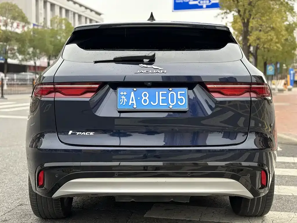 Jaguar F-PACE — фото 2
