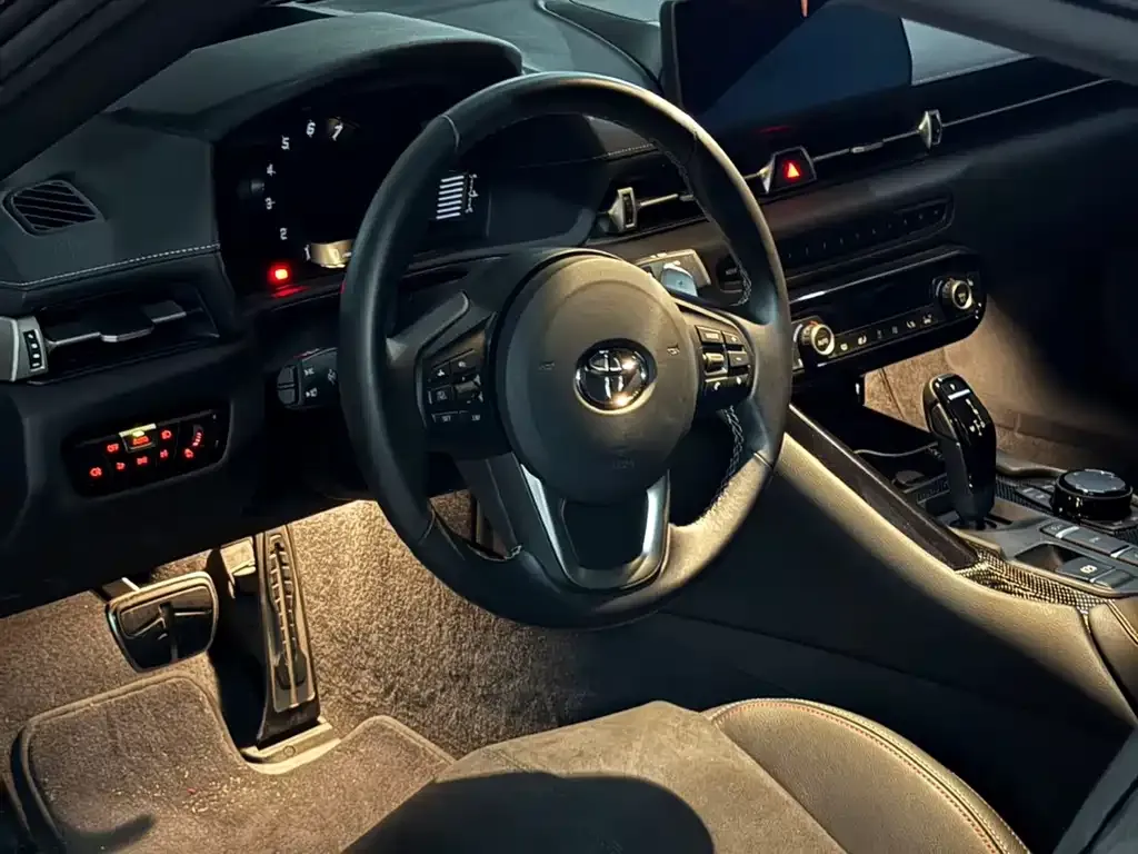 Toyota Supra — фото 6